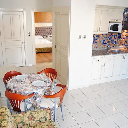 Verona Lägenhetshotell 3*