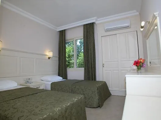 מלון דירות Verona מרמריס