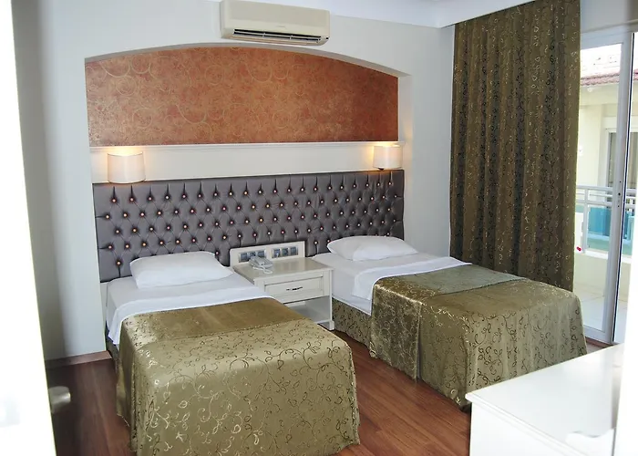 מלון דירות Verona מרמריס