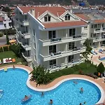 מלון דירות Verona מרמריס