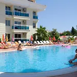 Verona 3* מרמריס